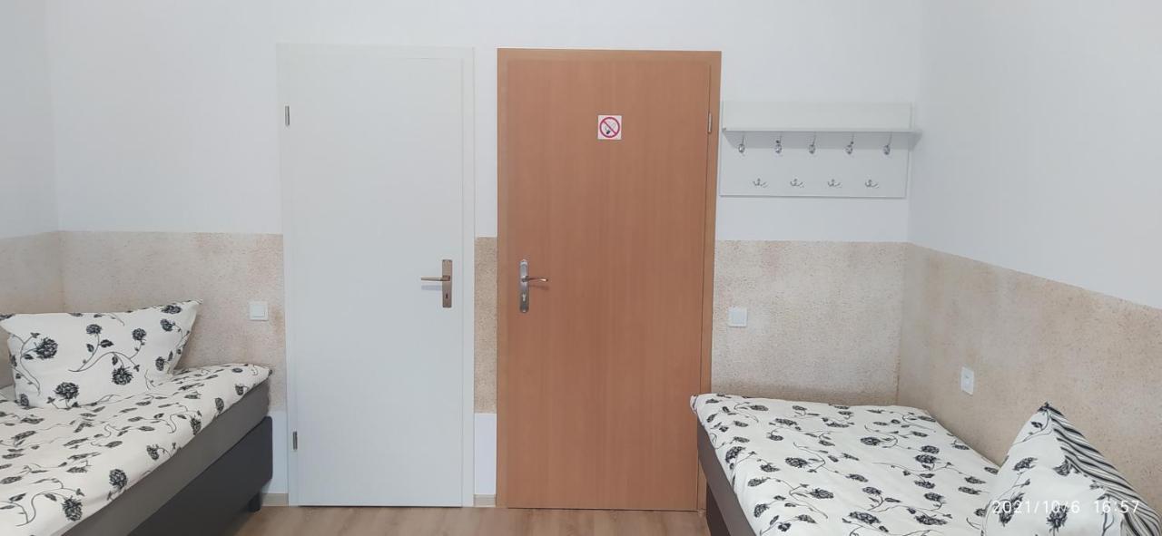 4U Hostel Zgorzelec - Free Parking Jedrzychowice  Zewnętrze zdjęcie
