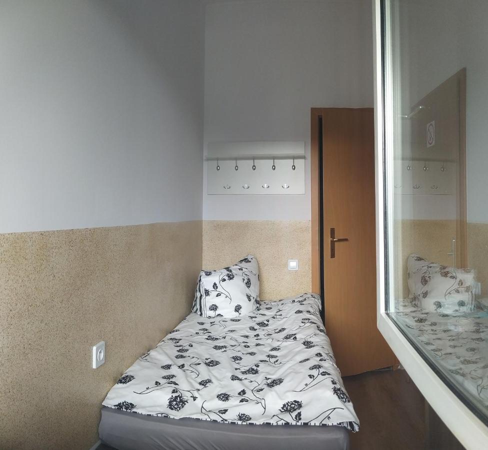 4U Hostel Zgorzelec - Free Parking Jedrzychowice  Zewnętrze zdjęcie